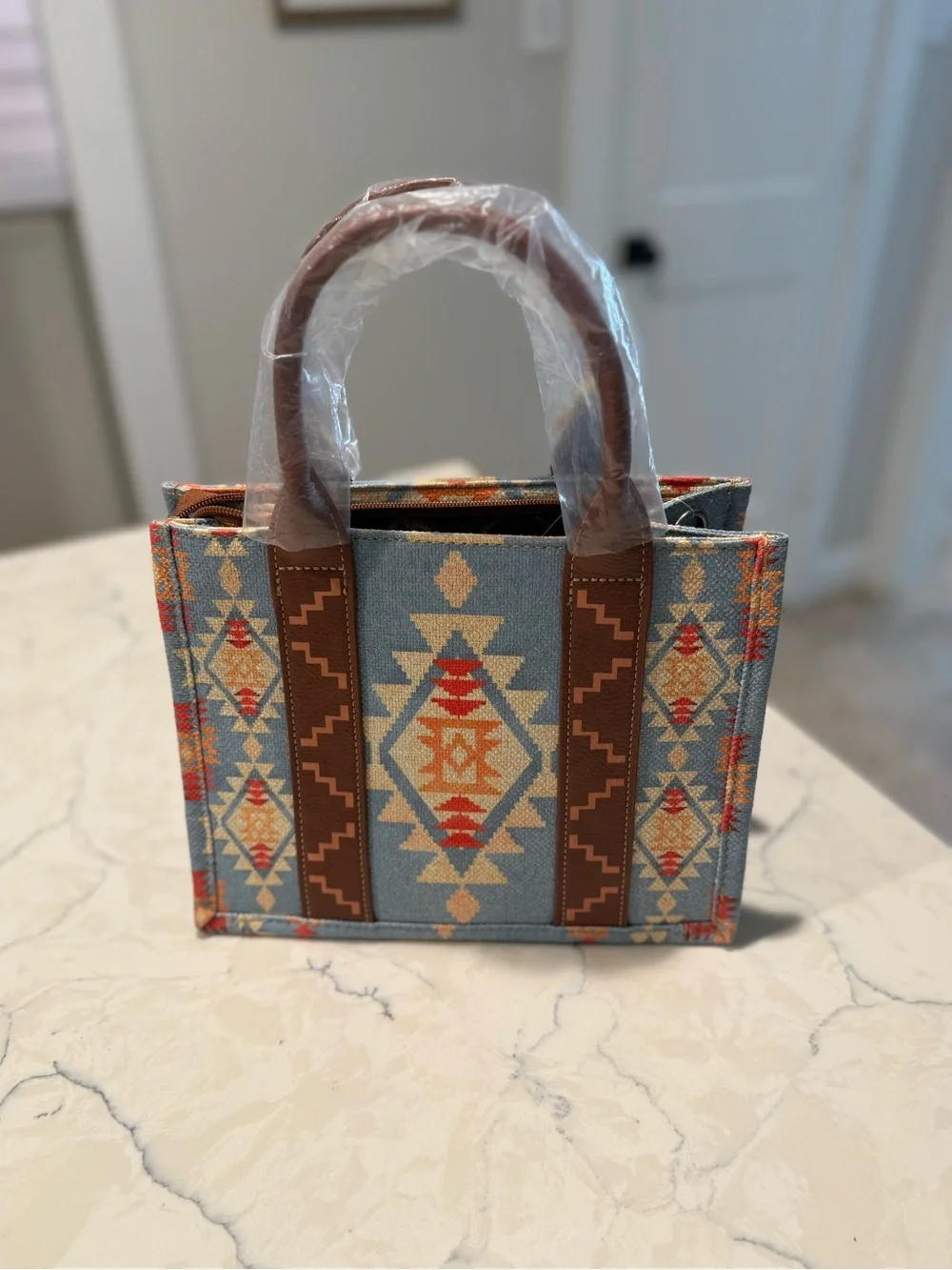 NWT Wrangler Southwestern Aztec Small Tote Crossbody Bag Blue Denim